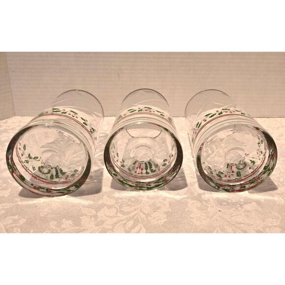 Vintage Holiday Arby's Glasses, Set of  3 Holly Berry, 1986  Christmas Collectio - Picture 3 of 3